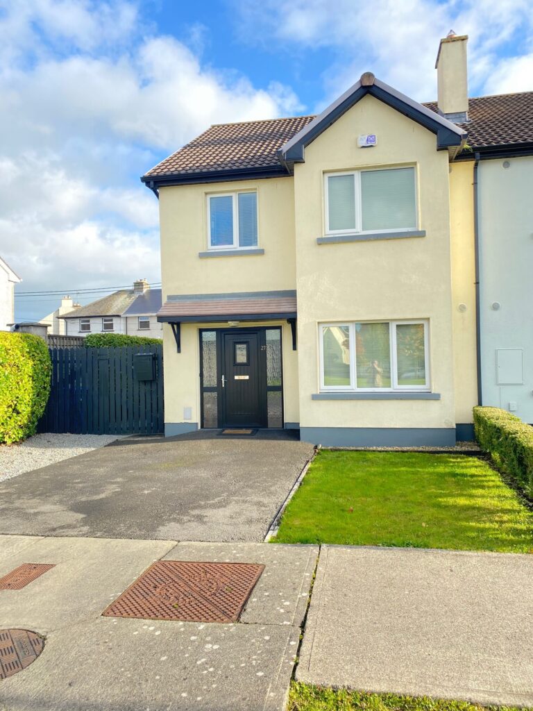 27 Fairlands, Roscommon Rd., Athlone, Co Westmeath N37 T6N7